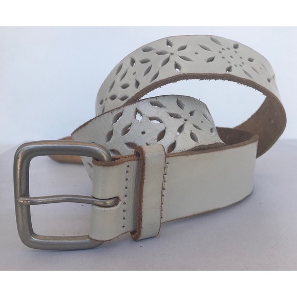 Accessories - White leather cut out belt